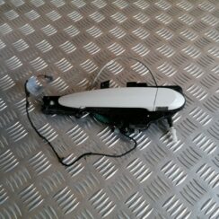 Aizmugurējais kreisais durvju rokturis priekš BMW 1 E87 2009 WHITE