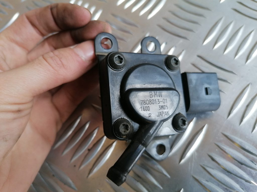 Izplūdes gāzu spiediena sensors priekš BMW 1 E87 2009 WHITE