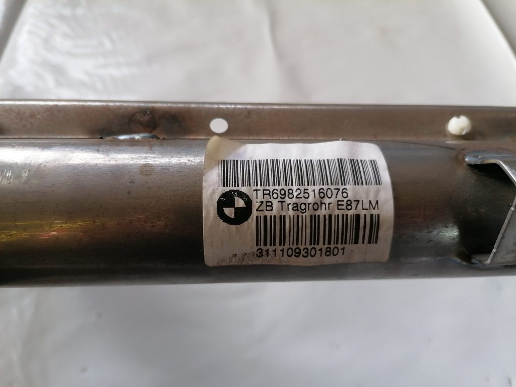 Mērinstrumentu paneļa pastiprinātājs priekš BMW 1 E87 2009 WHITE 5 Mērinstrumentu paneļa pastiprinātājs priekš BMW 1 E87 2009 WHITE