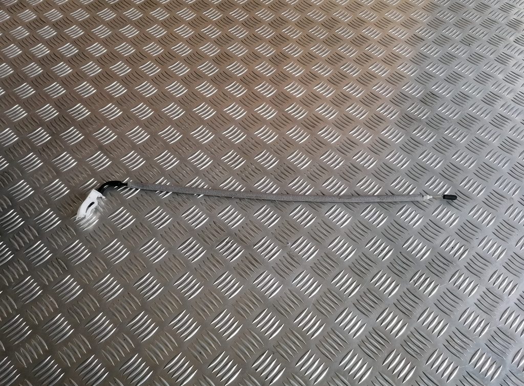 Durvju roktura trose priekš BMW 1 E87 2009 WHITE