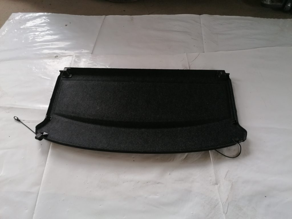 Bagāžnieka nodalījuma plaukts priekš BMW 1 E87 2009 WHITE