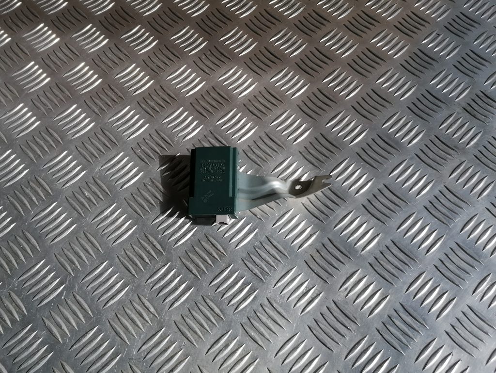 Priekšējo kreiso durvju vadības bloks priekš LEXUS IS250 2007