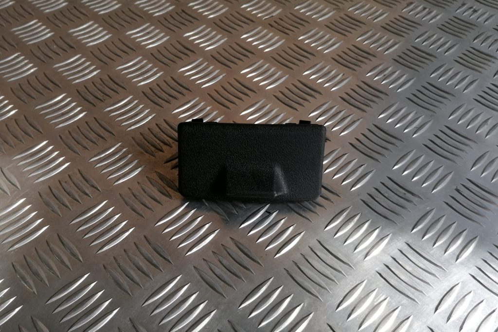 Pelnu trauks priekš LEXUS IS250 2007 1 Pelnu trauks priekš LEXUS IS250 2007