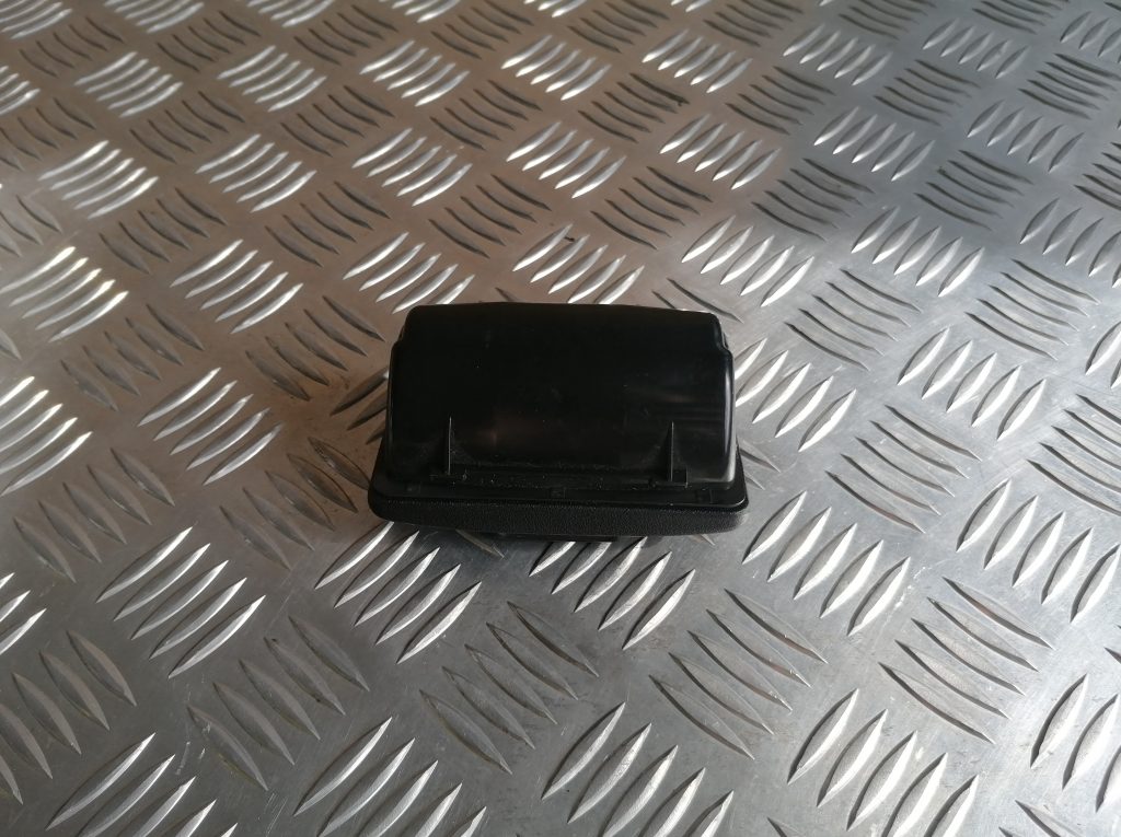 Pelnu trauks priekš LEXUS IS250 2007 2 Pelnu trauks priekš LEXUS IS250 2007