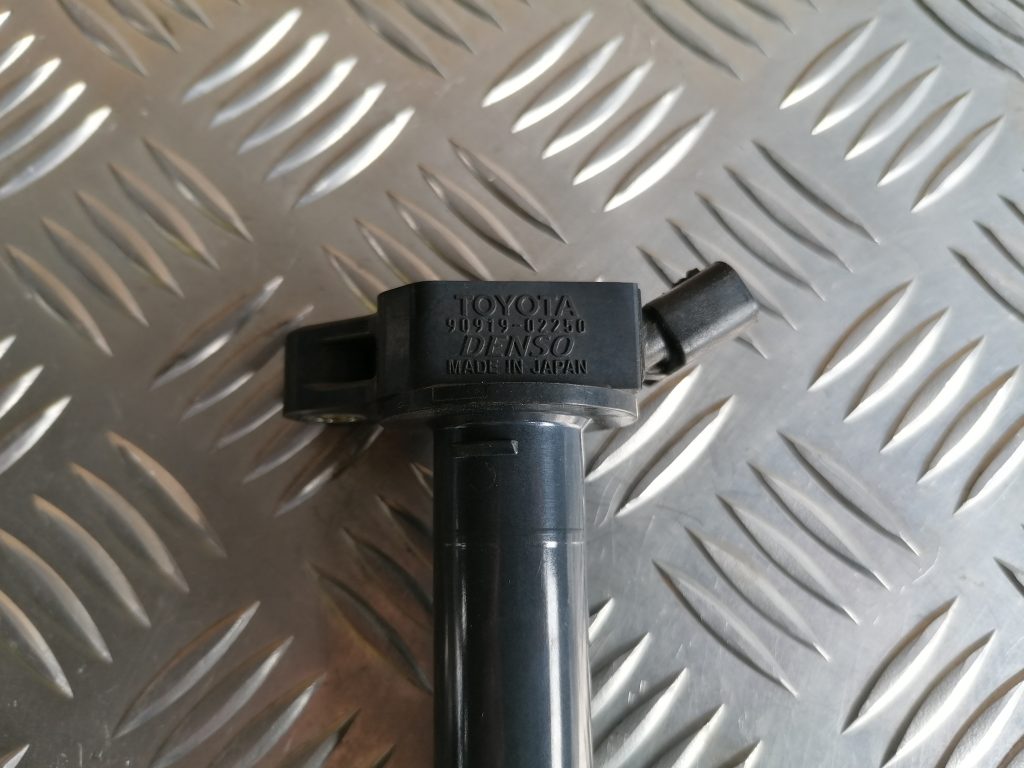 Augstsprieguma spole priekš LEXUS IS250 2007 7 Augstsprieguma spole priekš LEXUS IS250 2007