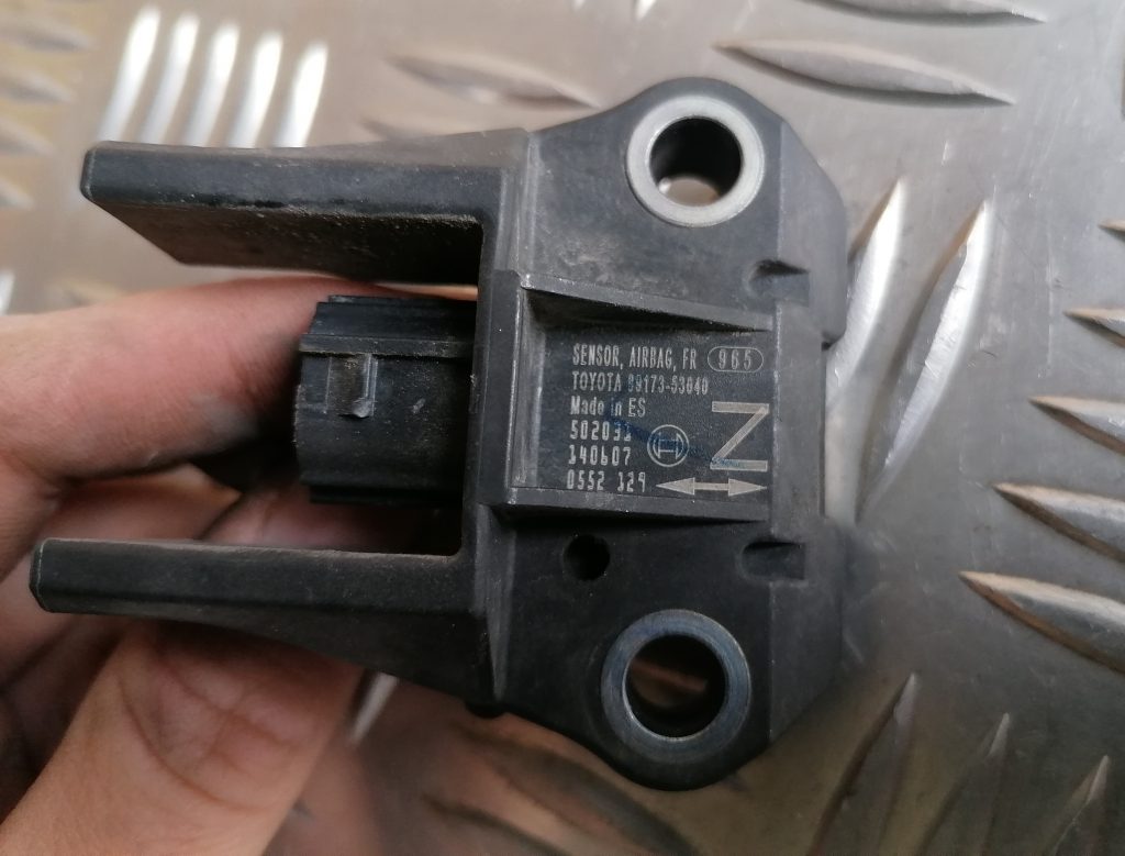 Drošības spilvena trieciensensors priekš LEXUS IS250 2007 3 Drošības spilvena trieciensensors priekš LEXUS IS250 2007