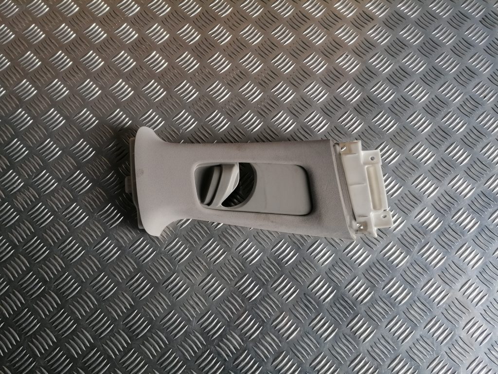 Vidējas salona statnes apdare priekš LEXUS IS250 2007