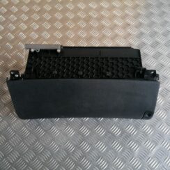 Mantu glabāšanas nodalījums pasažiera pusē priekš LEXUS IS250 2007