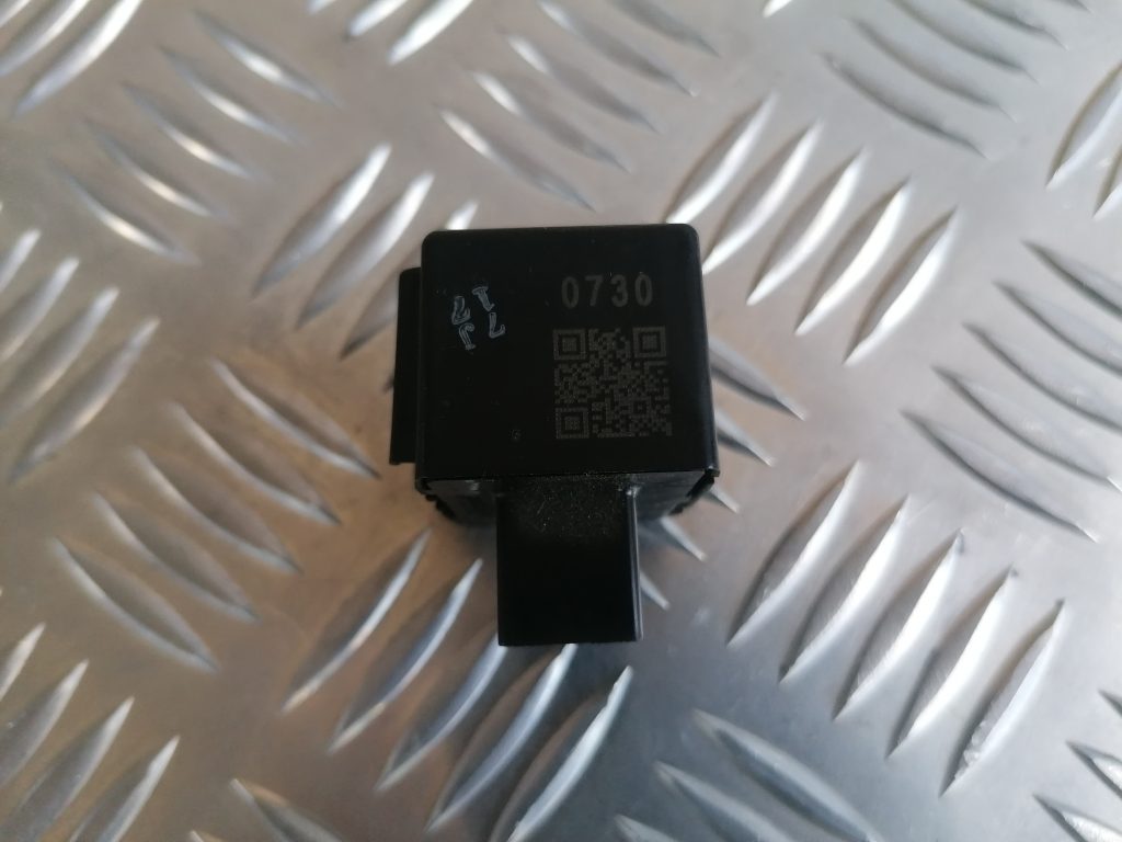 Stop signāla devējs priekš LEXUS IS250 2007 2 Stop signāla devējs priekš LEXUS IS250 2007