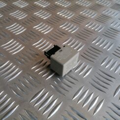 Pagrieziena lukturu releja priekš LEXUS IS250 2007