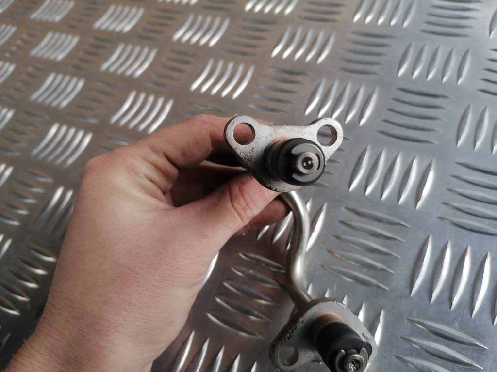 Degvielas caurule priekš LEXUS IS250 2007 3 Degvielas caurule priekš LEXUS IS250 2007