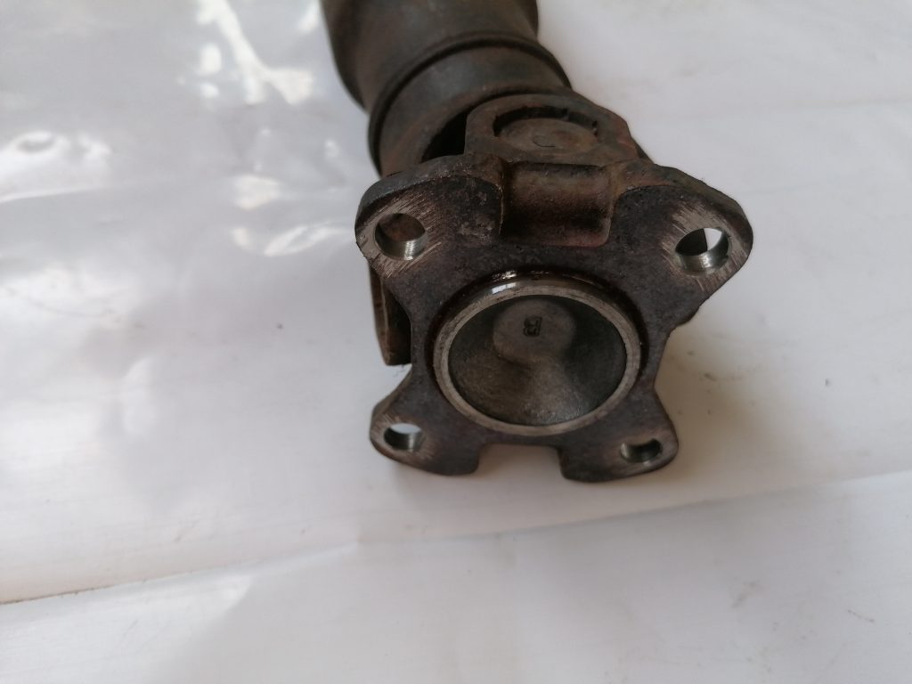 Kardāna daļa priekš LEXUS IS250 2007 2 Kardāna daļa priekš LEXUS IS250 2007