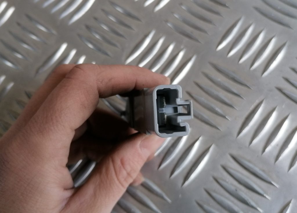 Radio kondensācijas devējs priekš LEXUS IS250 2007