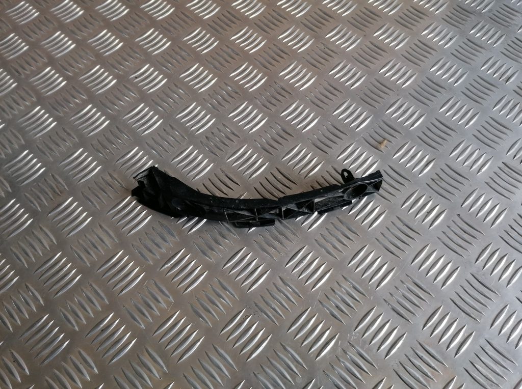 Aizmugurējā spārna un bufera stiprinājums priekš LEXUS IS250 2007