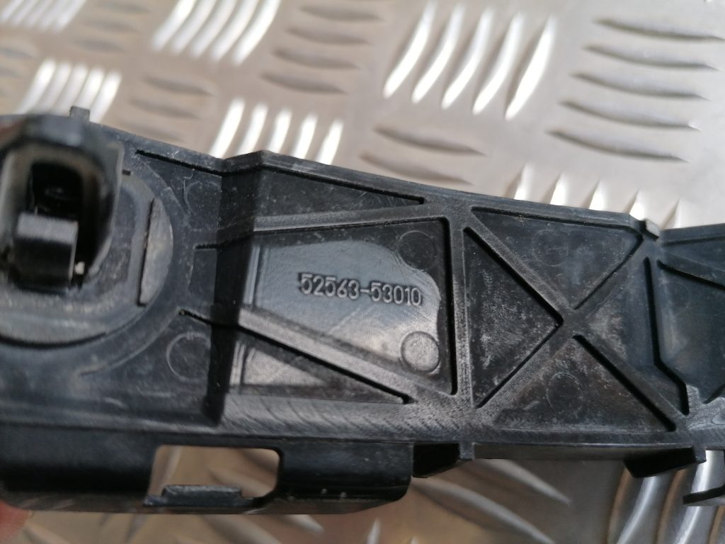 Aizmugurējā spārna un bufera stiprinājums priekš LEXUS IS250 2007