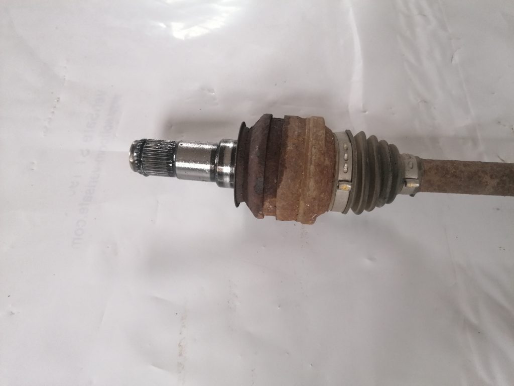 Pusass aizmugurē priekš LEXUS IS250 2007 2 Pusass aizmugurē priekš LEXUS IS250 2007