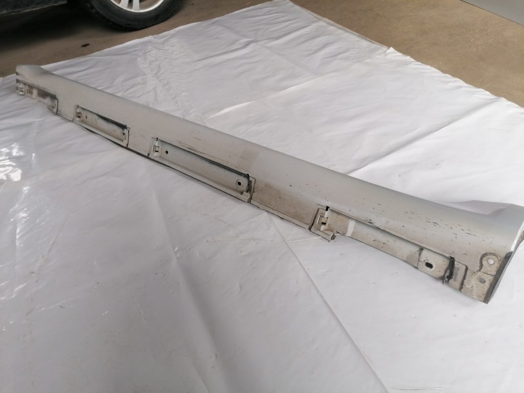 Ārēja sliekšņa kreisa uzlika priekš LEXUS IS250 2007