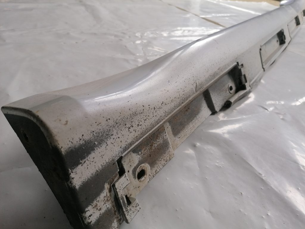 Ārēja sliekšņa kreisa uzlika priekš LEXUS IS250 2007