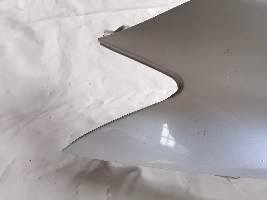 Priekšējais labais spārns priekš LEXUS IS250 2007 3 Priekšējais labais spārns priekš LEXUS IS250 2007