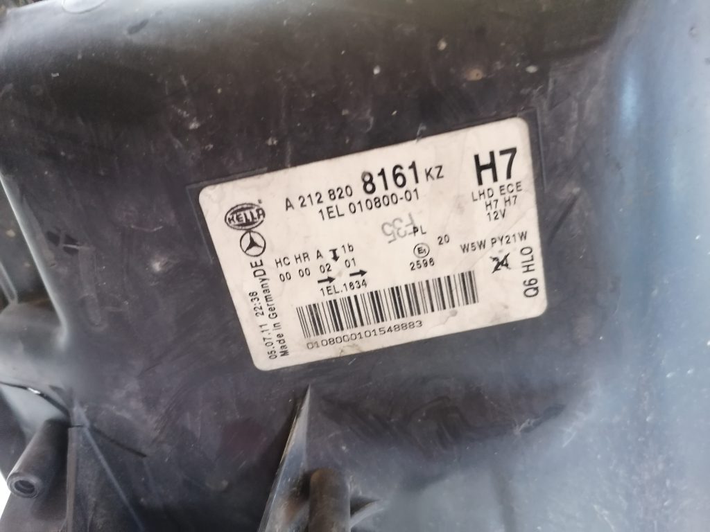 Priekšējais kreisais lukturis priekš Mercedes-Benz E 2009-2016 A2128208161