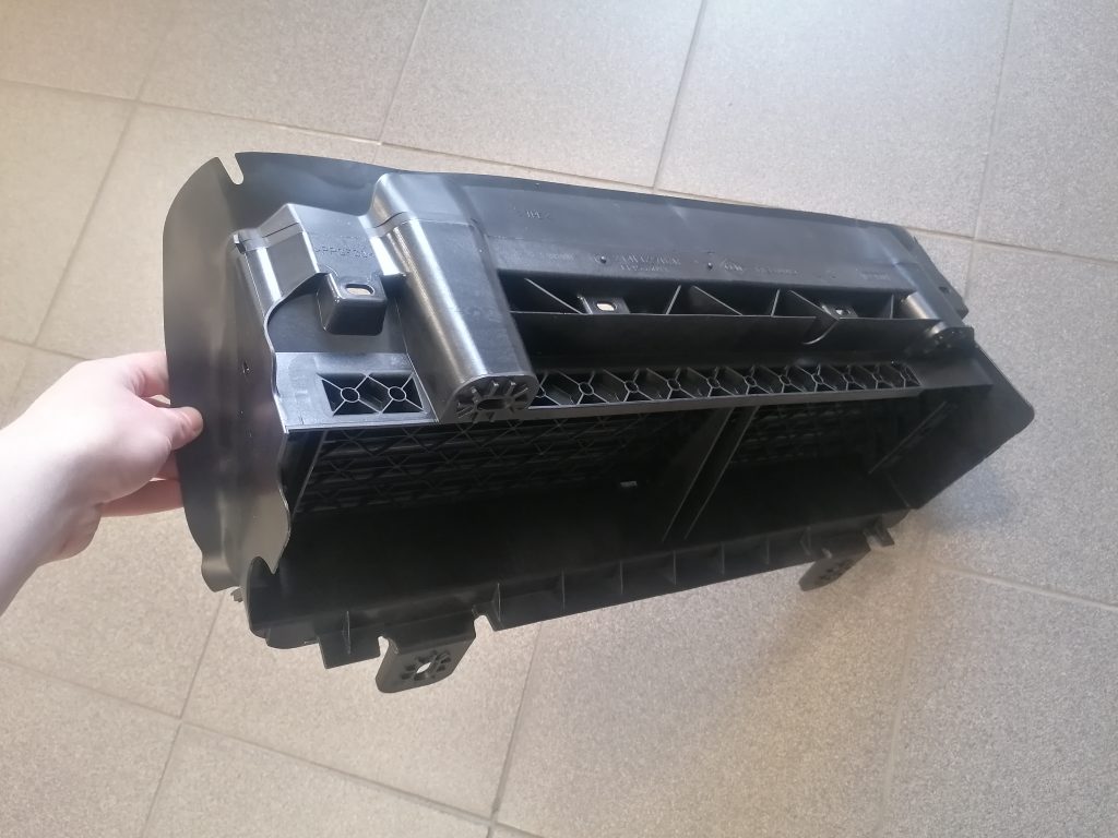 Gaisa vads priekš Dacia Duster 2017- 214F62703R