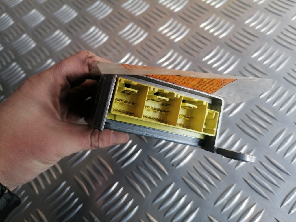 Drošības spilvena vadības bloks priekš NISSAN PATHFINDER 2006