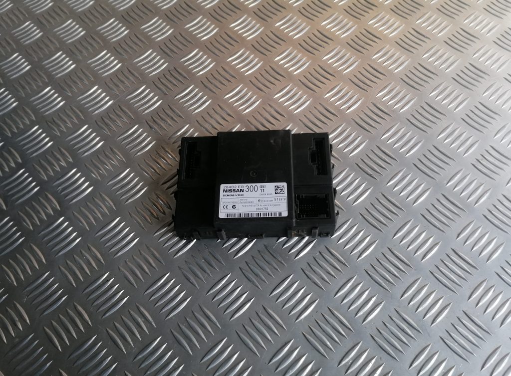 Komforta vadības bloks priekš NISSAN PATHFINDER 2006