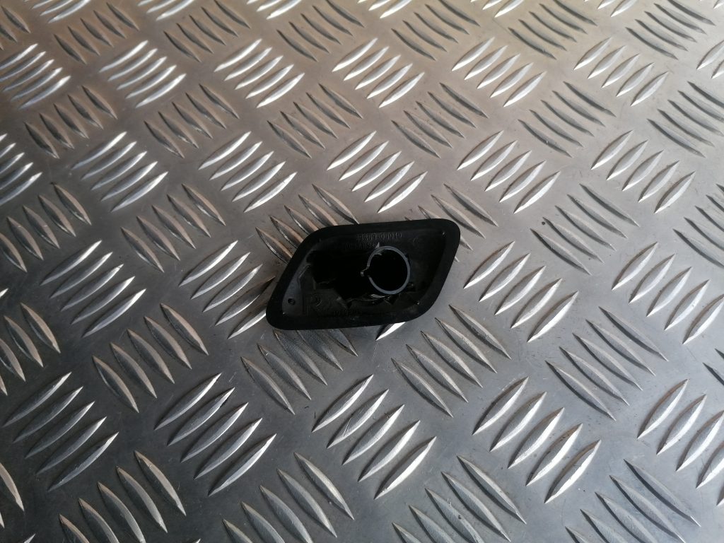 Lukturu mazgātāja sprauslas vāks priekš NISSAN PATHFINDER 2006