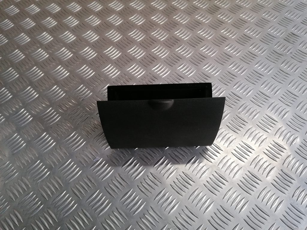 Mantu nodalījums bagāžniekā priekš NISSAN PATHFINDER 2006