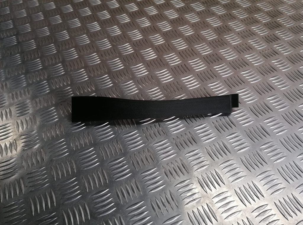 Mērinstrumentu paneļa dekoratīvā uzlika priekš NISSAN PATHFINDER 2006