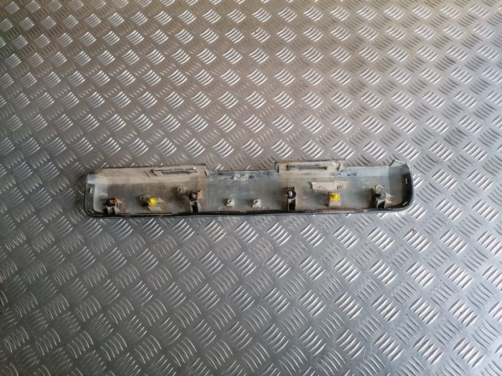 Bagāžnieka vaka uzlika priekš NISSAN PATHFINDER 2006