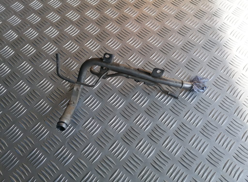 Dzesēšanas caurule priekš NISSAN PATHFINDER 2006