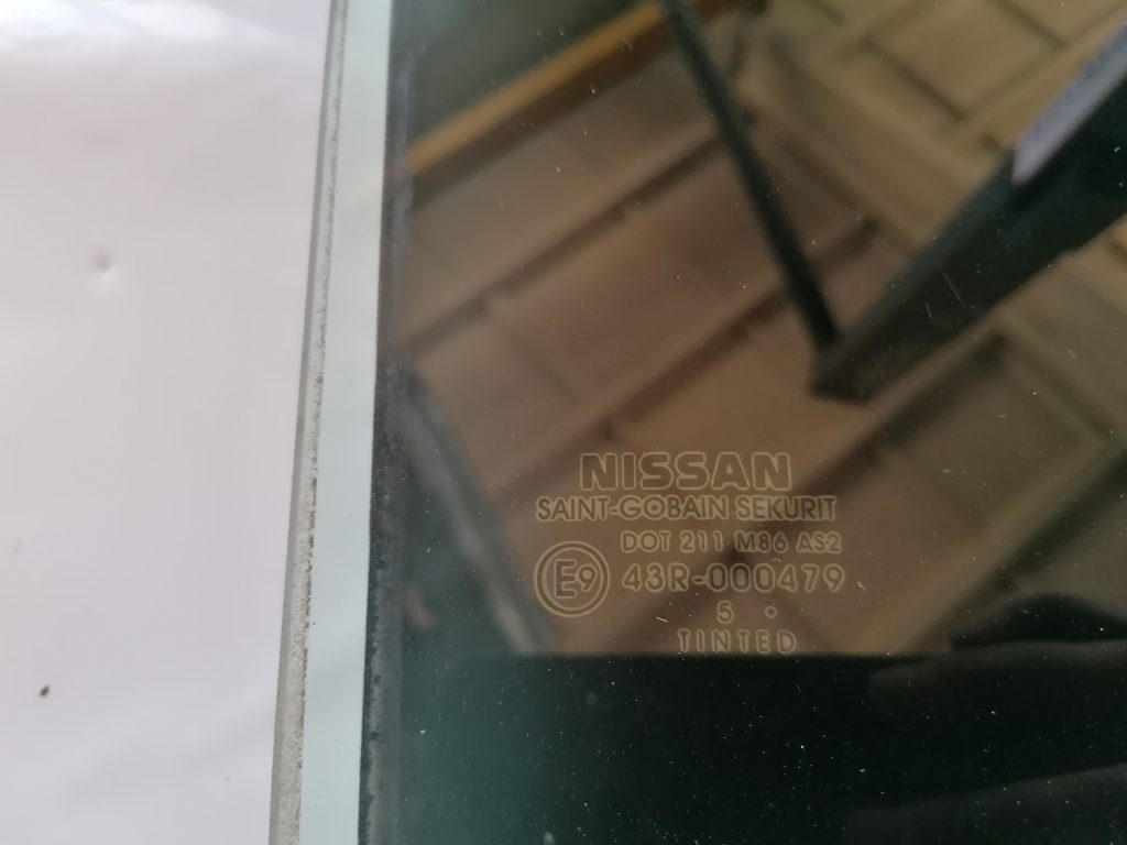 Aizmugurējo labo durvju stikls priekš NISSAN PATHFINDER 2006 3 Aizmugurējo labo durvju stikls priekš NISSAN PATHFINDER 2006