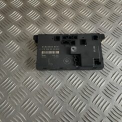 Priekšējo kreiso durvju vadības bloks priekš MERCEDES BENZ CLS 320 2005