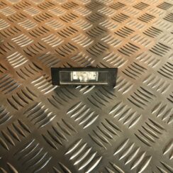 Numura zīmes apgaismojums priekš BMW 1 E87 2009 WHITE