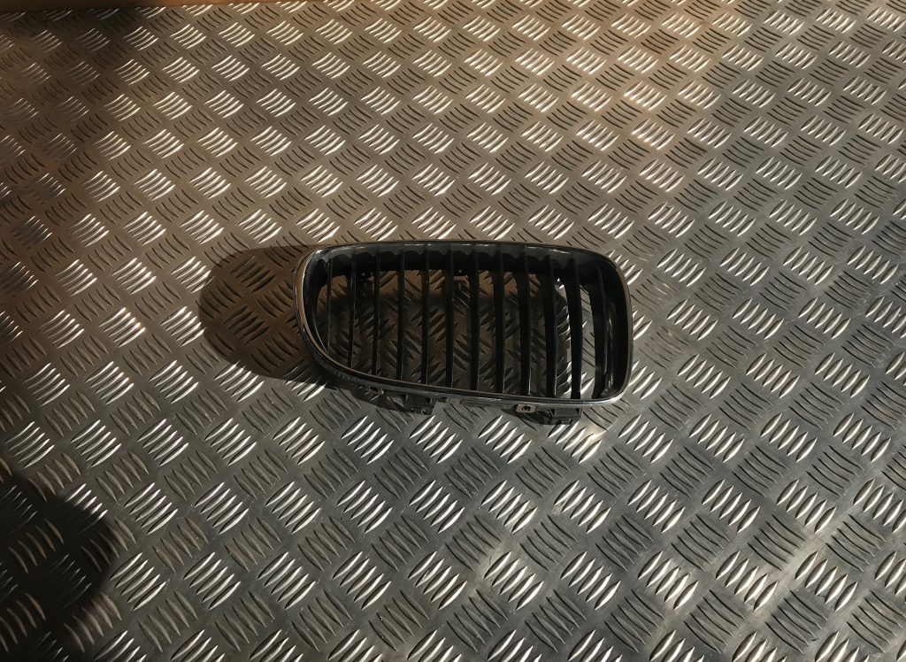 Bufera reste priekš BMW 1 E87 2009 WHITE