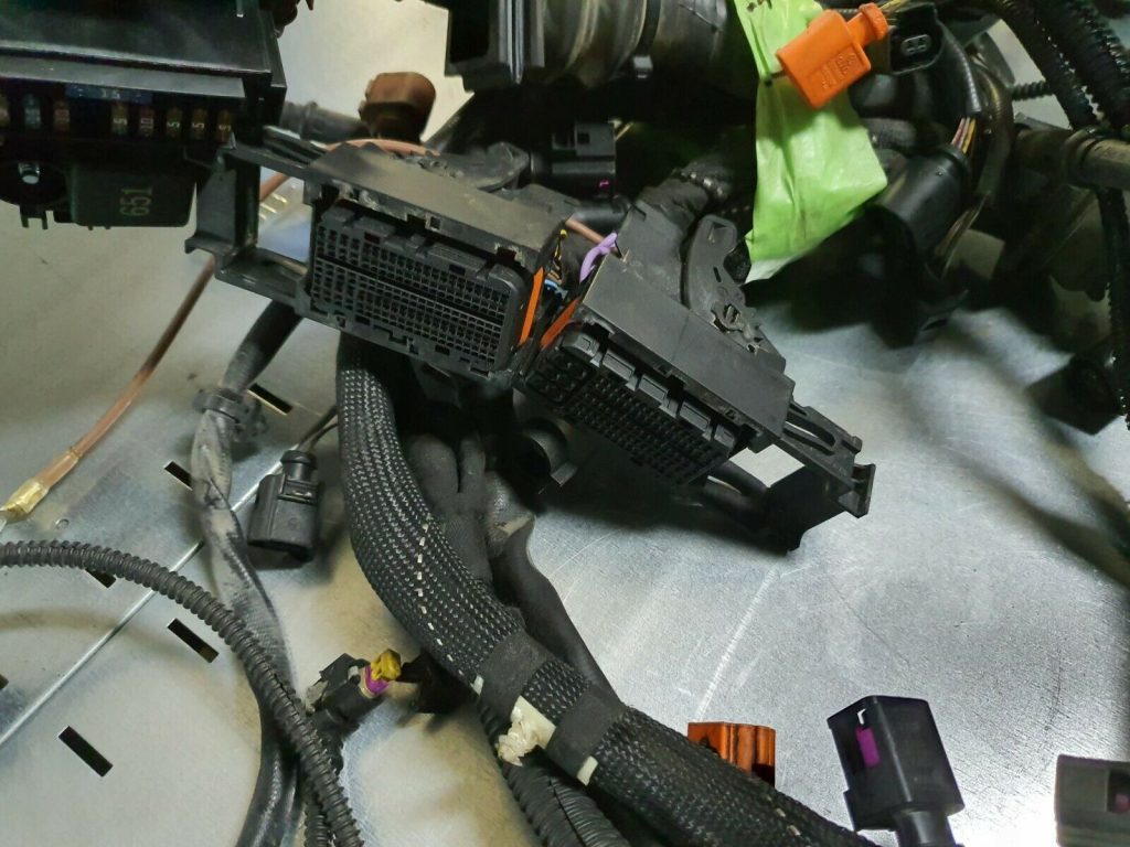 Dzinēja vadi priekš AUDI A7 2011 SPORTBACK 5 Dzinēja vadi priekš AUDI A7 2011 SPORTBACK