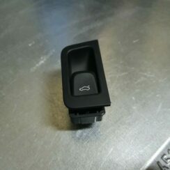 Bagāžnieka vāka atvēršanas rokturis/poga priekš AUDI A7 2011 SPORTBACK