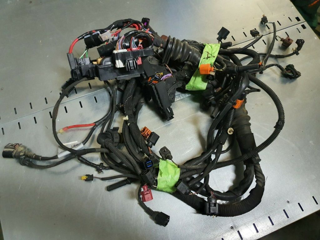 Dzinēja vadi priekš AUDI A7 2011 SPORTBACK 1 Dzinēja vadi priekš AUDI A7 2011 SPORTBACK