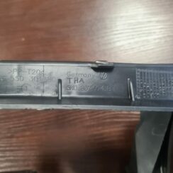 Priekšējā spārna un bufera stiprinājums priekš Volkswagen Golf   2008-2013 5K0807724B