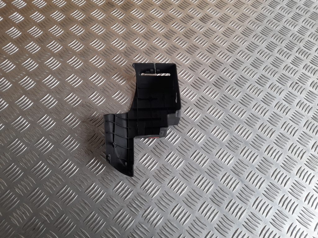 Aizmugurēja sēdekļa atzveltnes plastmasas uzlika priekš BMW 320D E46 2004 TOURING