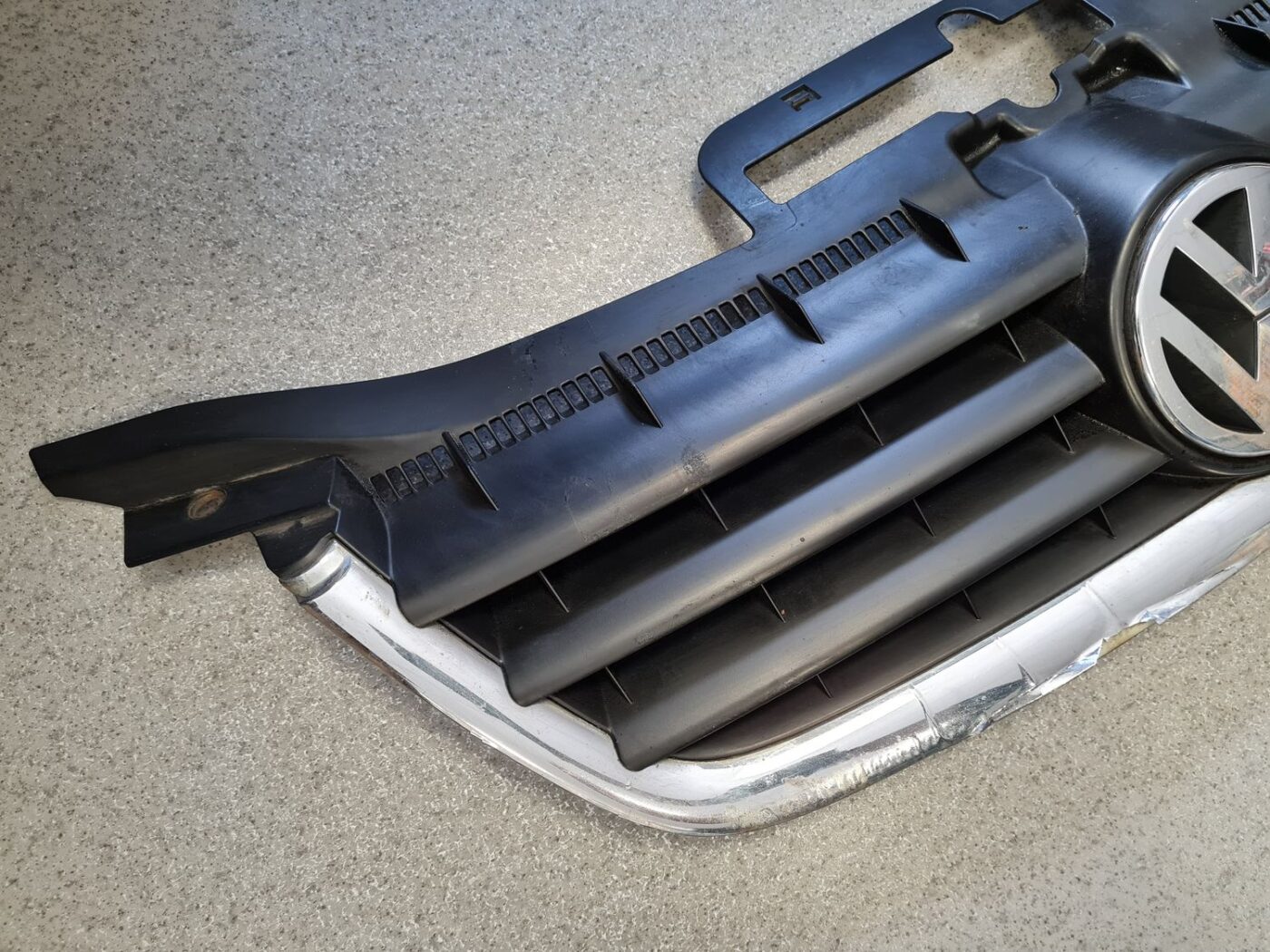 Pārsega reste priekš VW TOURAN 2005 2 Pārsega reste priekš VW TOURAN 2005