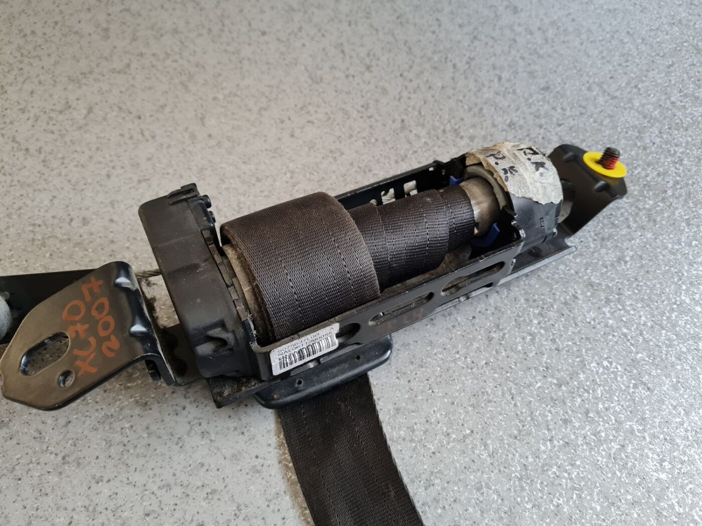 Priekšējā kreisā drošības josta priekš VOLVO XC70 2007