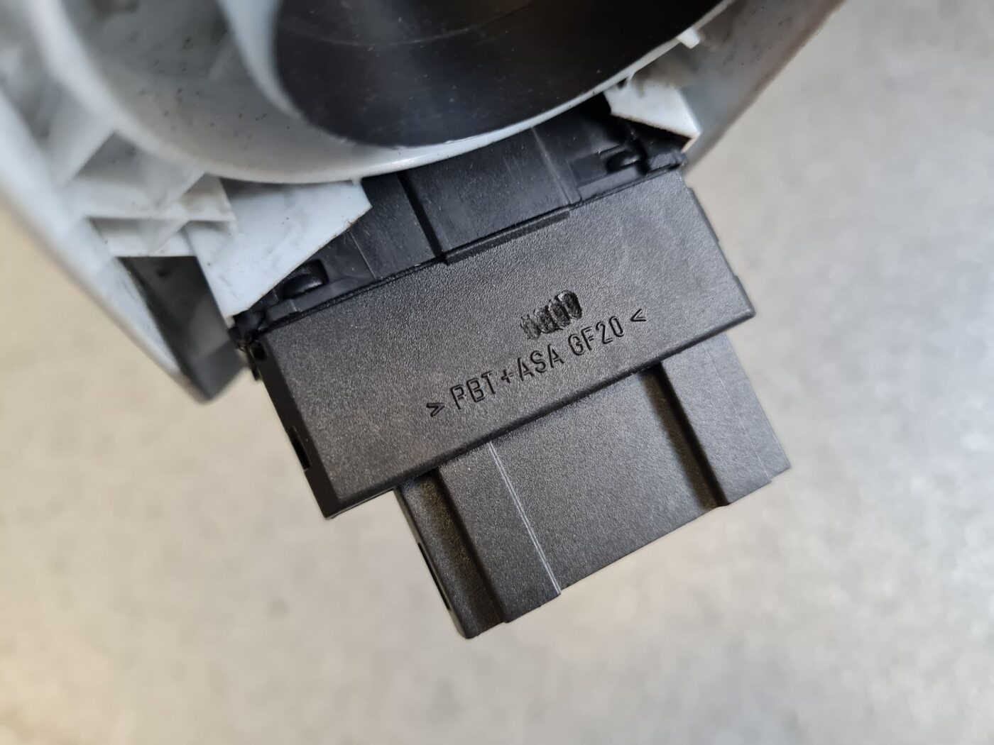 Gaismas spilgtuma regulēšanas poga priekš AUDI A6 1998 4 Gaismas spilgtuma regulēšanas poga priekš AUDI A6 1998