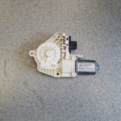 Elektrisko stiklu motors priekš AUDI A6 AVANT 2007 QUATTRO