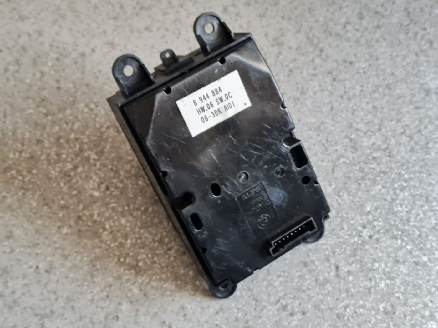 Multimēdijas vadības bloks priekš BMW 525 E60 2006 OLIVE 5 Multimēdijas vadības bloks priekš BMW 525 E60 2006 OLIVE