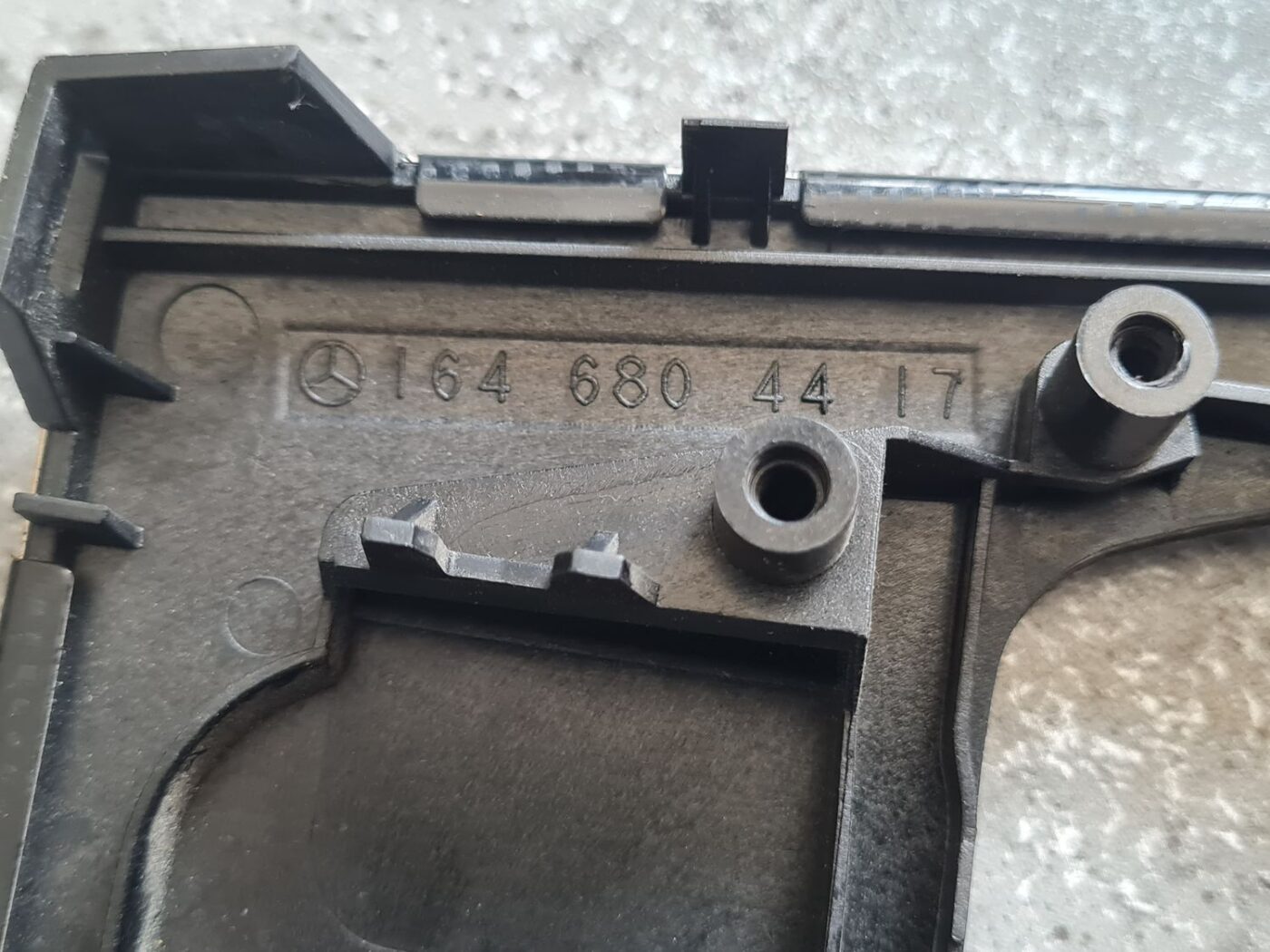 Mērinstrumentu paneļa dekoratīvais rāmis priekš MERCEDES BENZ ML320 2005 BLACK