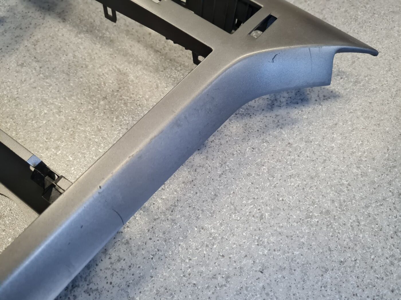 Mērinstrumentu paneļa dekoratīvais rāmis priekš OPEL ASTRA H STATION WAGON 2007