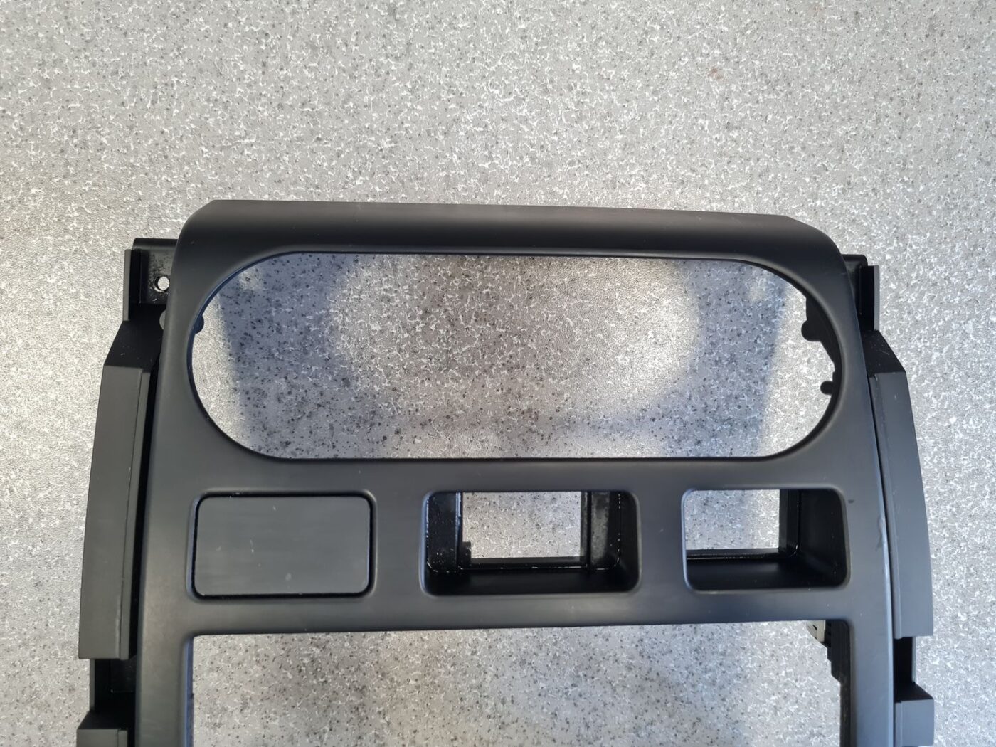 Mērinstrumentu paneļa dekoratīvais rāmis priekš NISSAN X-TRAIL 2007