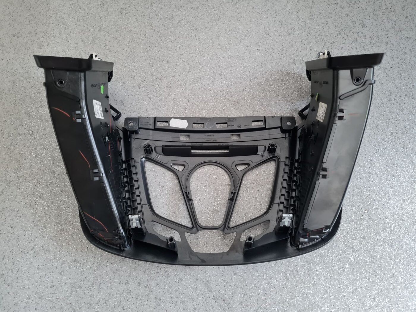 Mērinstrumentu paneļa gaisa vads, centrā priekš FORD C-MAX 2011